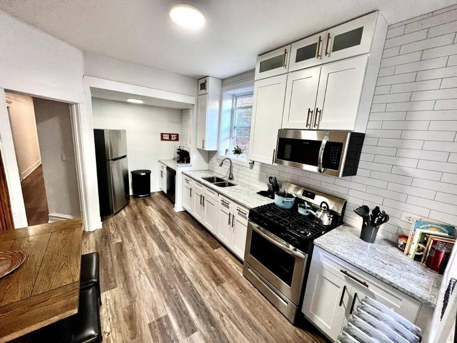 Апартаменты Modern Vintage 2Br Walkable To Dining & Lakefront Чикаго Экстерьер фото