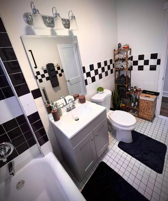 Апартаменты Modern Vintage 2Br Walkable To Dining & Lakefront Чикаго Экстерьер фото